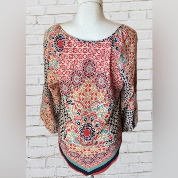 BLOUSE Top Silky Print Sz L  by HeartSoul V-Shape Bottom - Picture 3 of 10